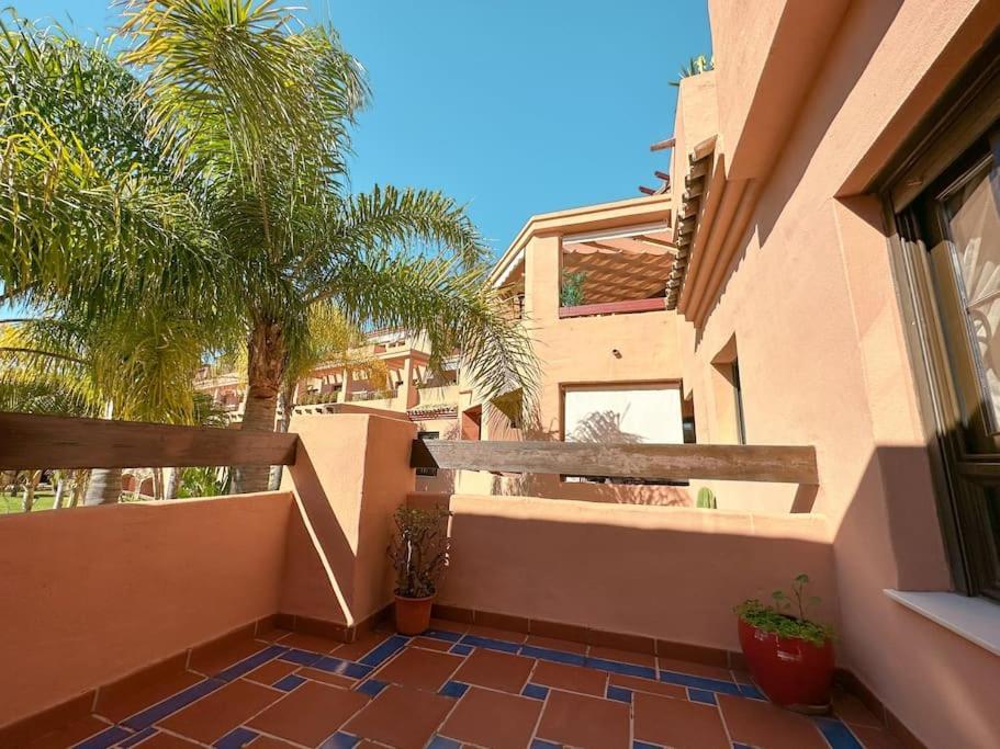 Costal Bliss Apartment Estepona Exterior photo