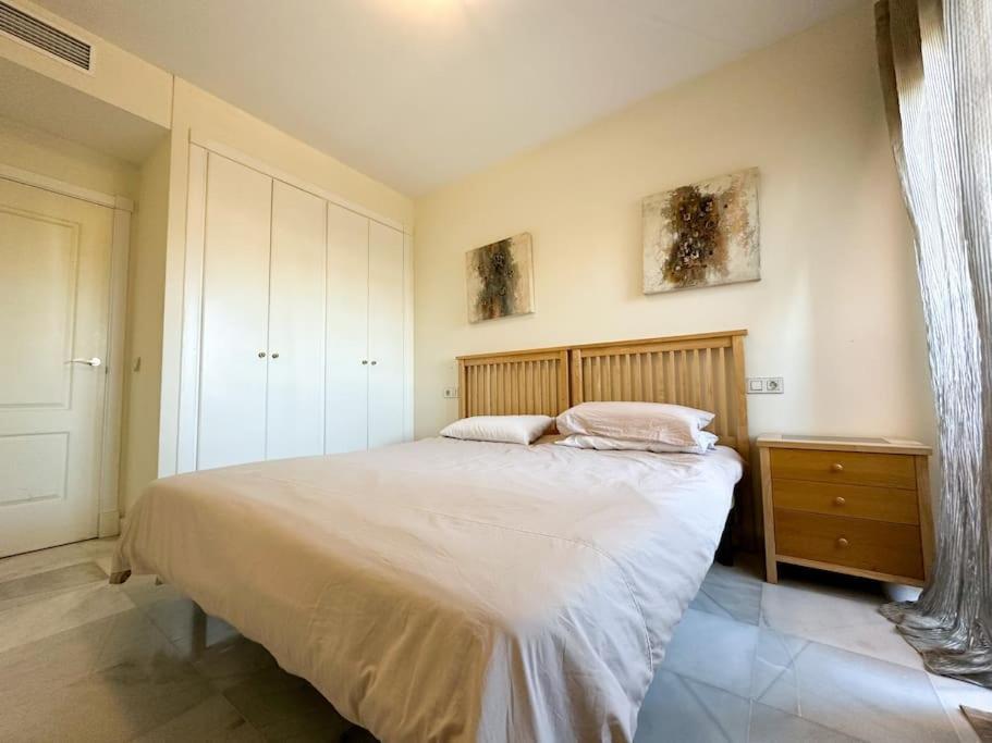 Costal Bliss Apartment Estepona Exterior photo